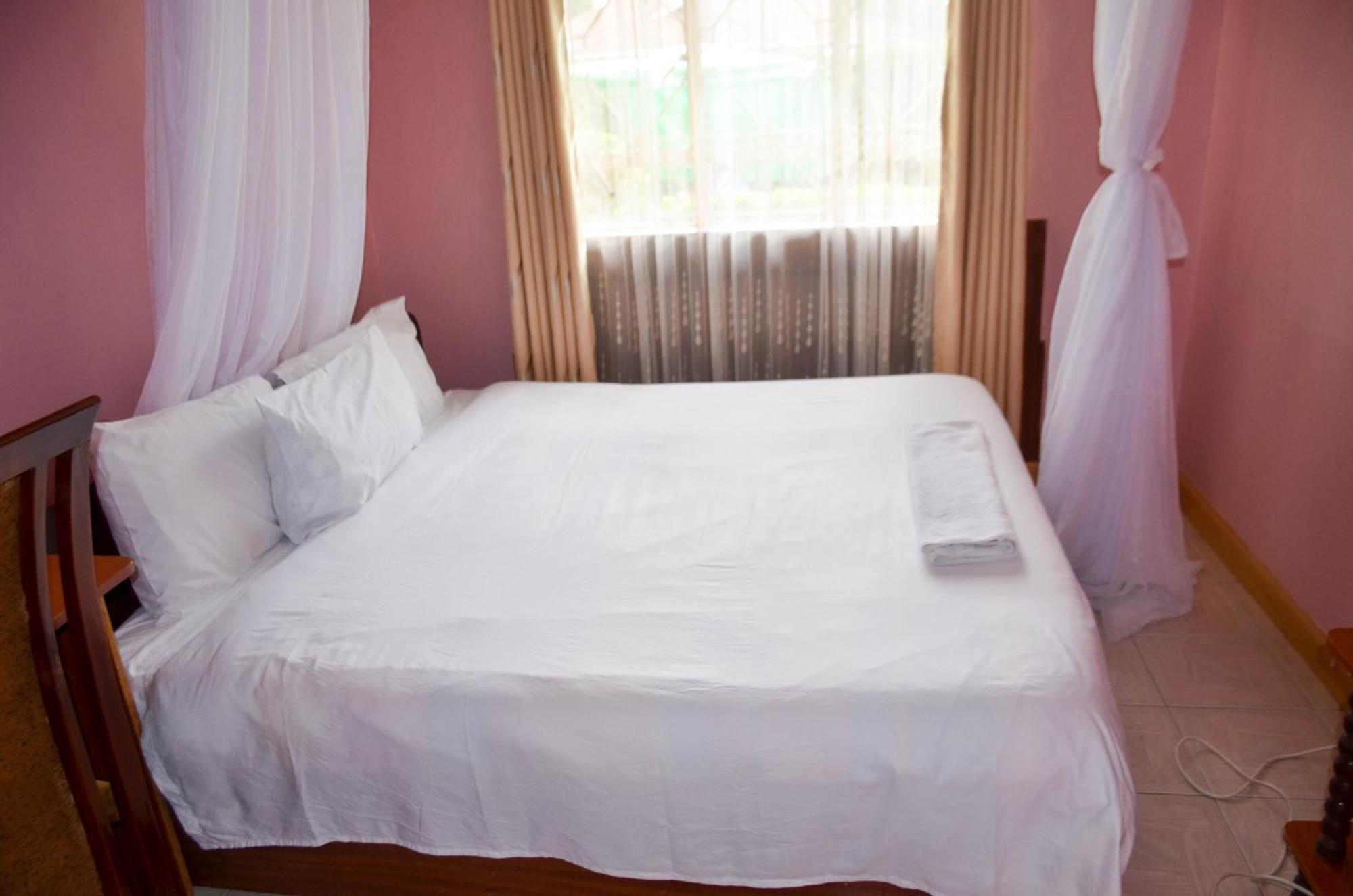 Salient Guest House Eldoret Extérieur photo